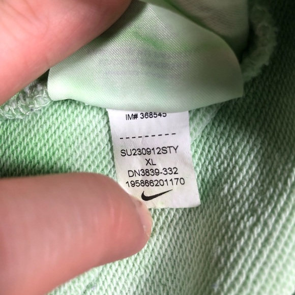 Nike Shorts Mens XL Green Tie Dye Have A Nike Day French Terry Lounge DN3839-332 - Picture 10 of 10